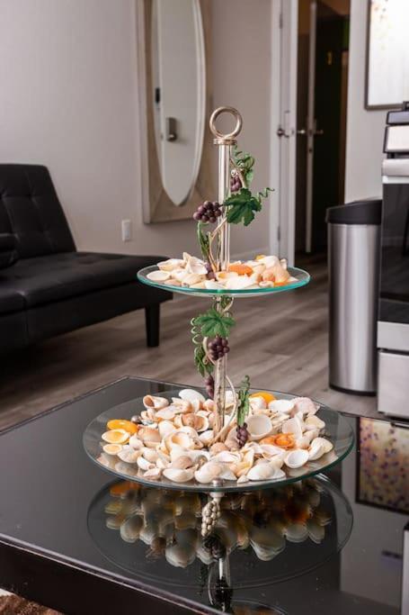 Apartment Lovely W Full Kitchen In Heart Of *
